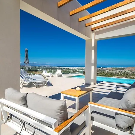 Con Vista- Heated Pool 4 Bdr Sleeps 8 * Tsikalaria (Kydonia)