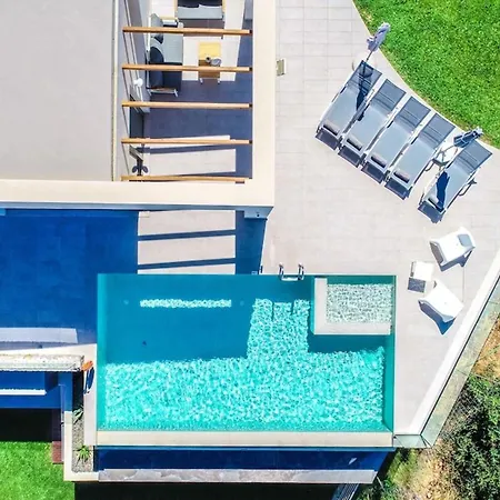 Con Vista- Heated Pool 4 Bdr Sleeps 8 Vilă Tsikalaria (Kydonia)